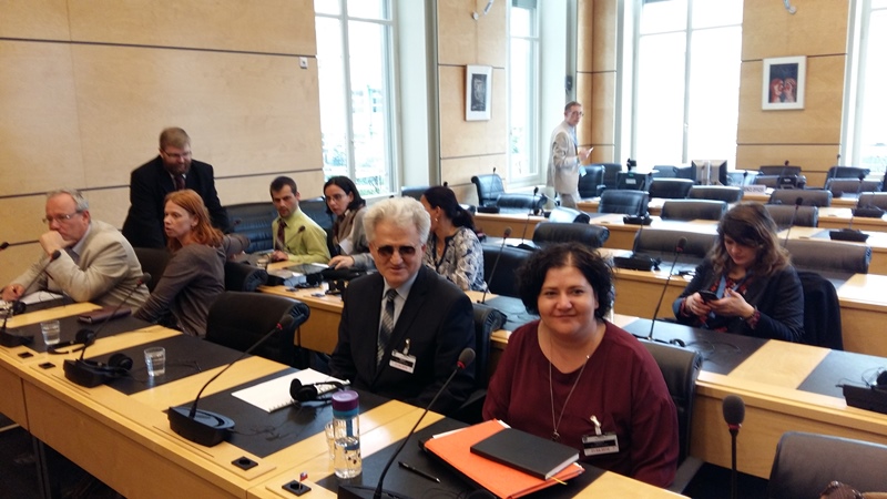 Účastníci zasadnutia Výboru OSN pre práva osôb so zdravotným postihnutím - v popredí Branislav Mamojka a Michaela Hajduková